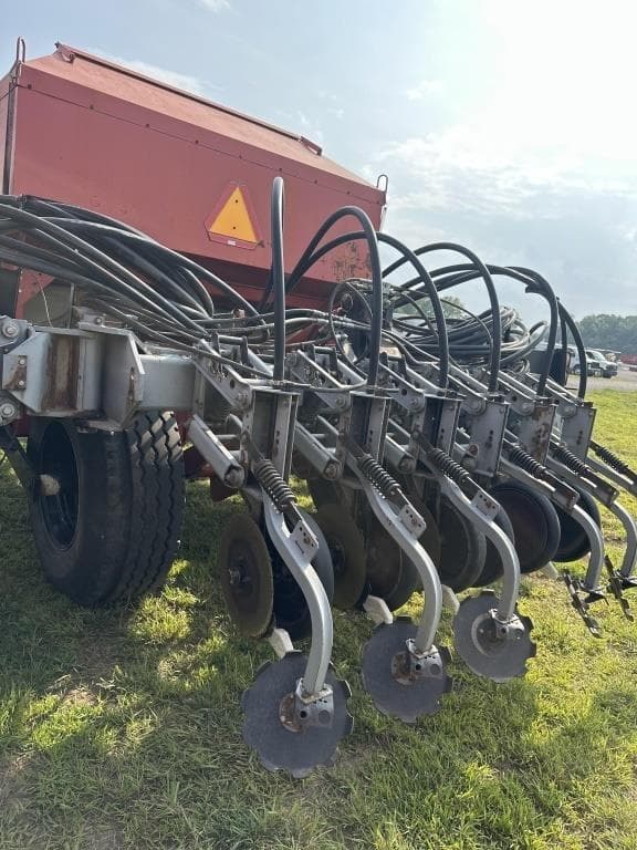 Hiniker 4836 Planting Air Seeders or Carts for Sale Tractor Zoom