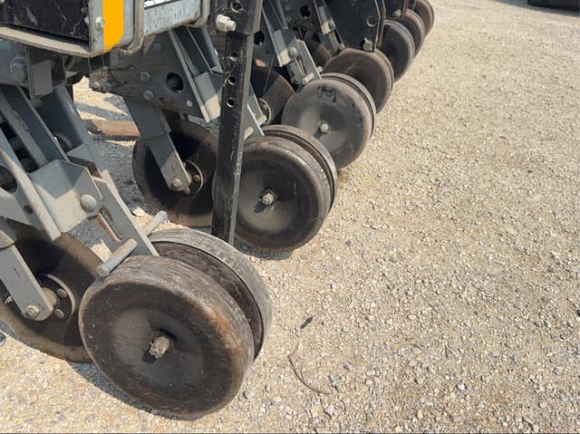 Image of Hiniker 5000 equipment image 2
