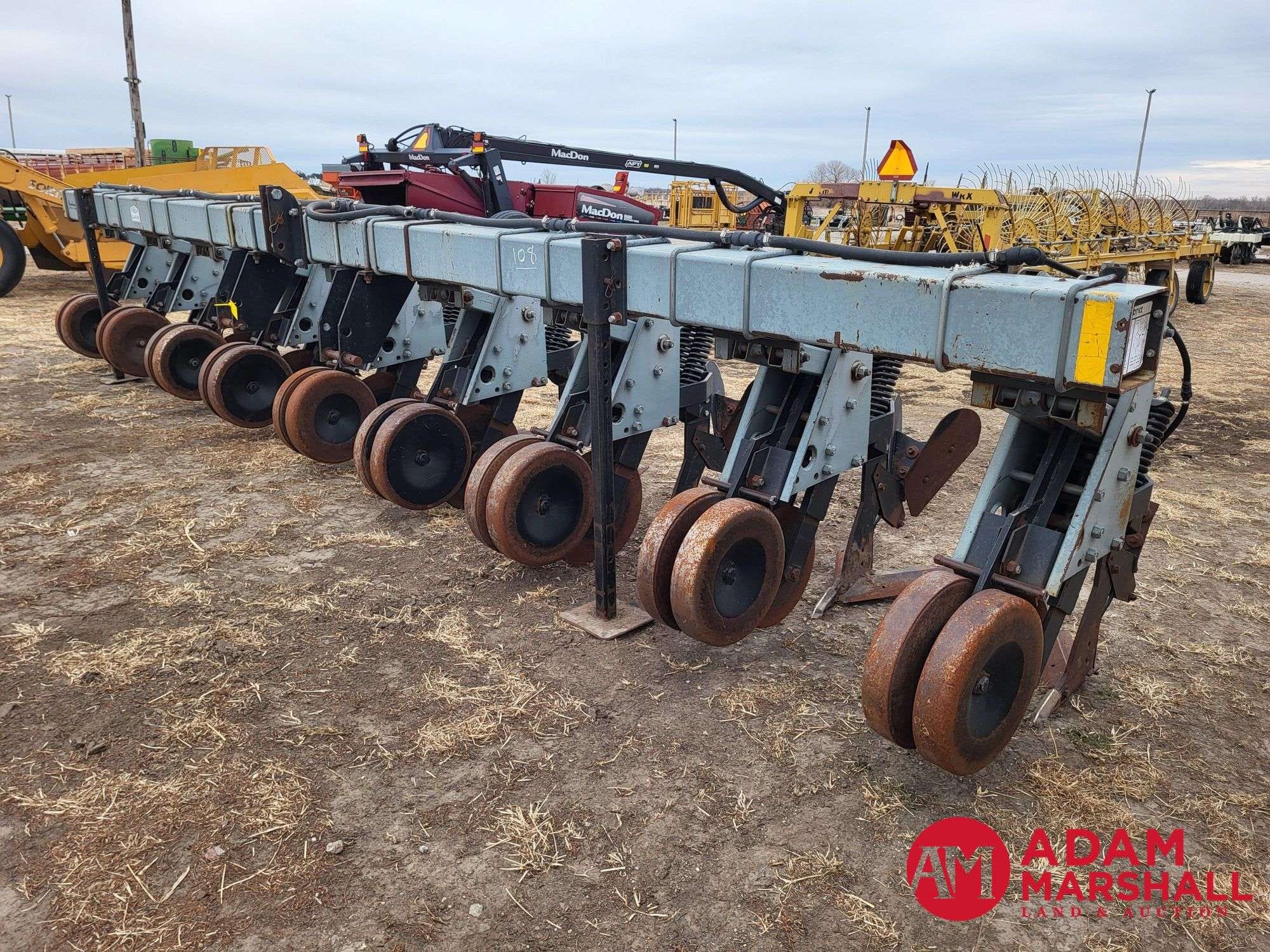 Hiniker 5000 Equipment Image0