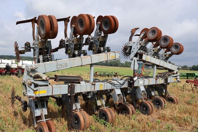 Image of Hiniker 6000 equipment image 1