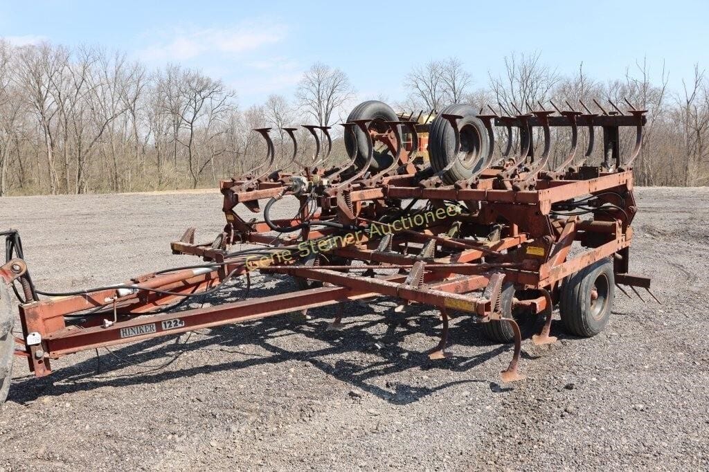 Hiniker 1224 Equipment Image0