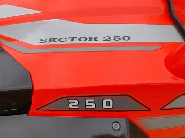 Image of Hisun Sector 250 equipment image 2