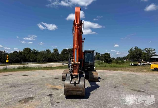Image of Hitachi ZX210LC equipment image 2