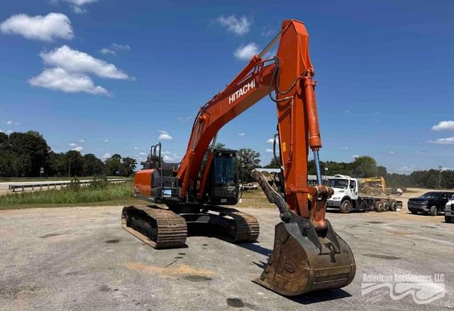 Image of Hitachi ZX210LC equipment image 4