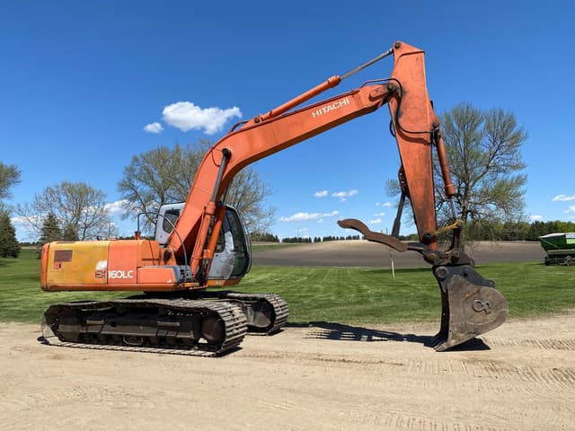 Image of Hitachi EX160LC equipment image 2