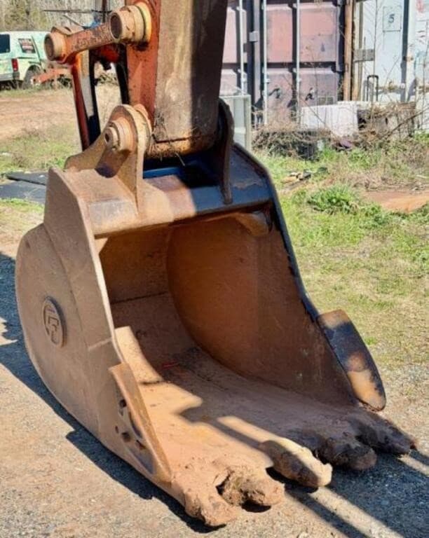 Image of Hitachi EX160LC equipment image 2