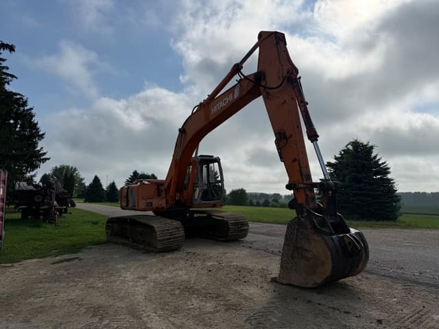 Image of Hitachi EX200LC equipment image 4
