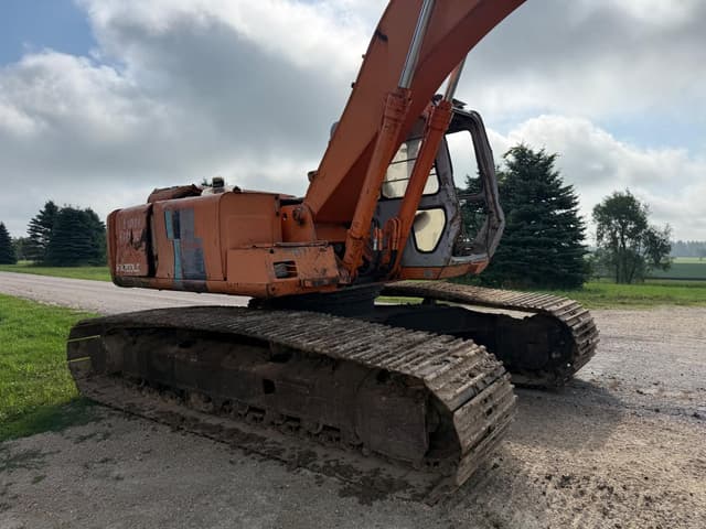 Image of Hitachi EX200LC equipment image 2