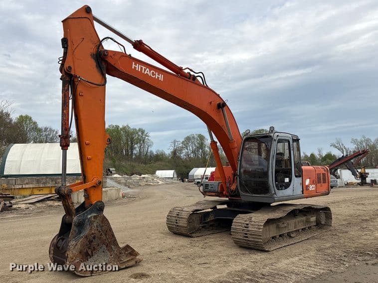 Image of Hitachi EX200 Primary image