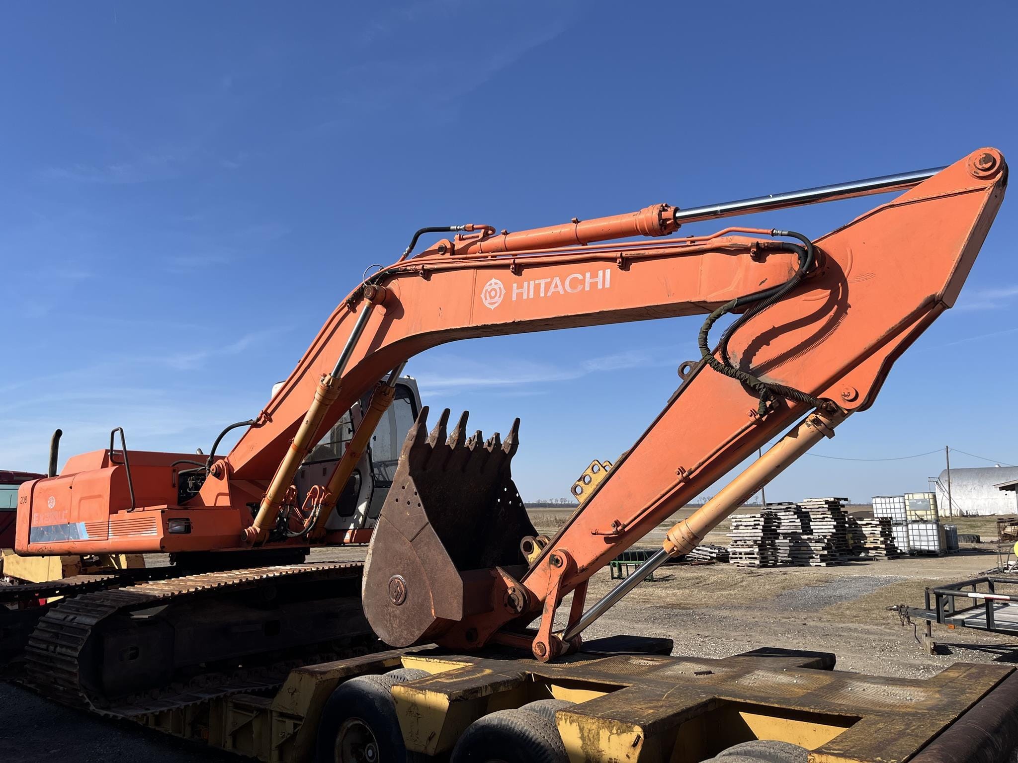 Hitachi EX200 LC Equipment Image0