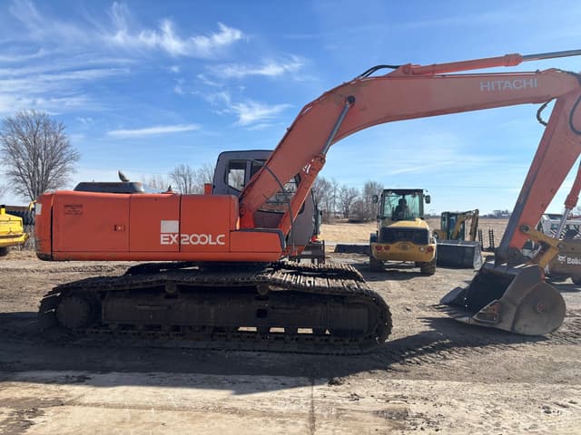 Image of Hitachi EX200LC equipment image 3