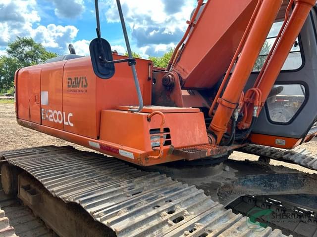 Image of Hitachi EX200LC equipment image 4