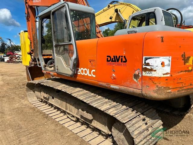 Image of Hitachi EX200LC equipment image 1