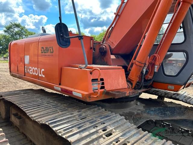 Image of Hitachi EX200LC equipment image 3