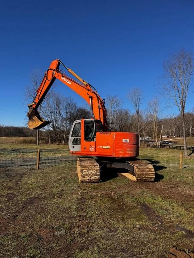 Image of Hitachi ZX225USLC equipment image 1