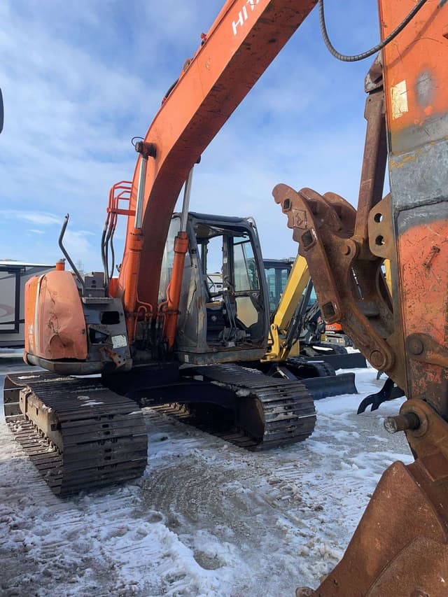 Image of Hitachi ZX135US equipment image 3
