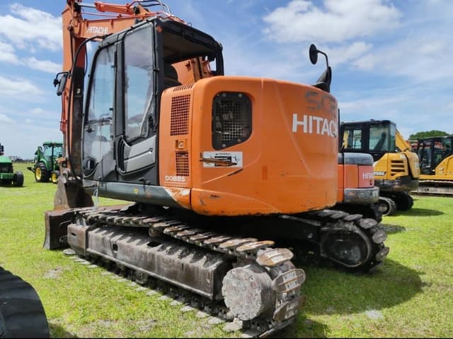 Image of Hitachi ZX135US equipment image 3