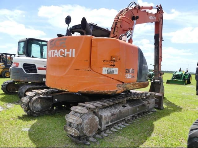 Image of Hitachi ZX135US equipment image 2