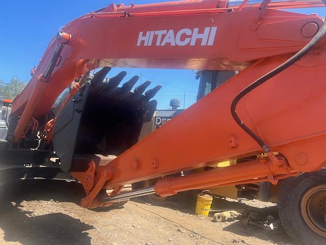 Image of Hitachi ZX200LC equipment image 1