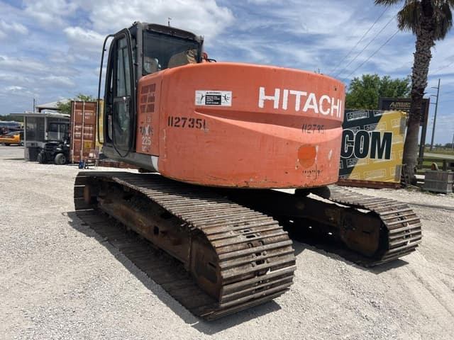 Image of Hitachi ZX225US LC-3 equipment image 4