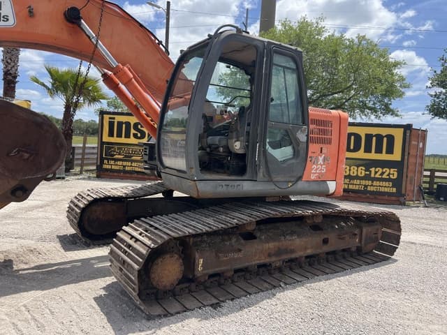 Image of Hitachi ZX225US LC-3 equipment image 1