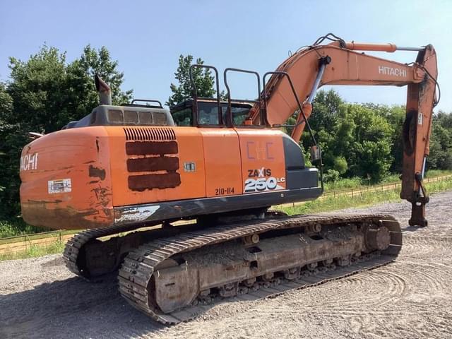 Image of Hitachi ZX250LC equipment image 2