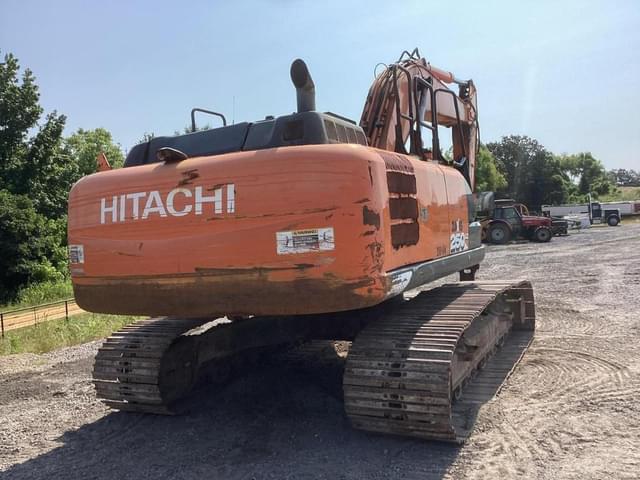 Image of Hitachi ZX250LC equipment image 3
