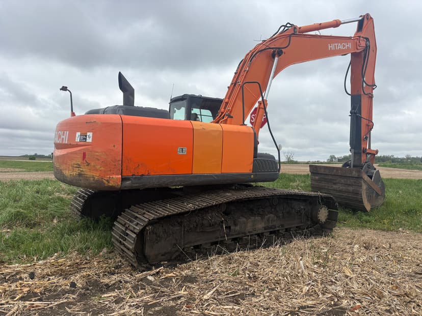 Hitachi ZX290LC-5N Lot No. 34 Construction For Sale with 5,404 Hrs