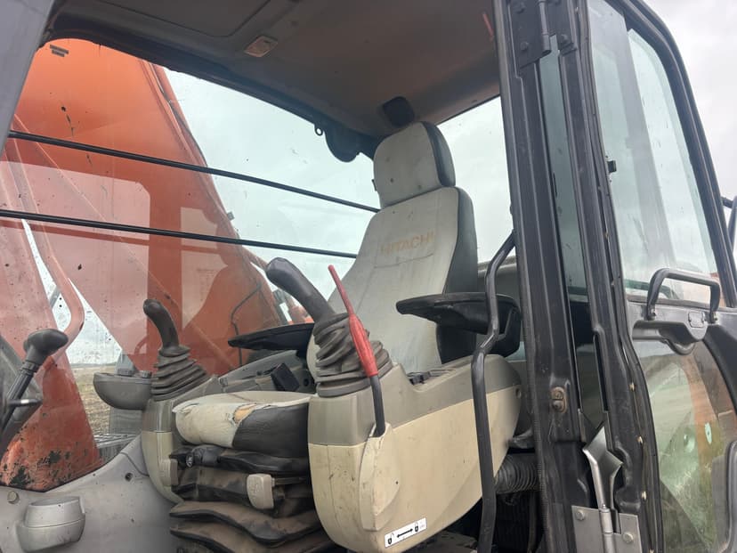 Hitachi ZX290LC-5N Lot No. 34 Construction For Sale with 5,404 Hrs