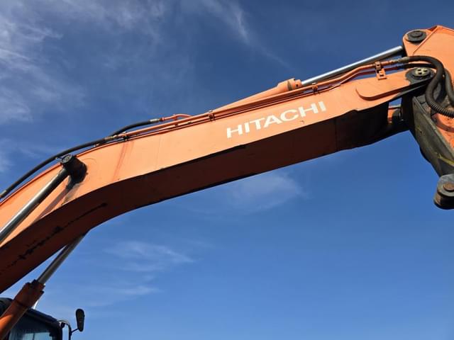 Image of Hitachi ZX350LC equipment image 4