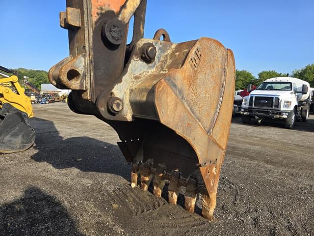 Image of Hitachi ZX350LC equipment image 2