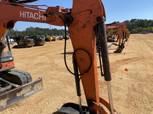 Image of Hitachi ZX50U-5N equipment image 4
