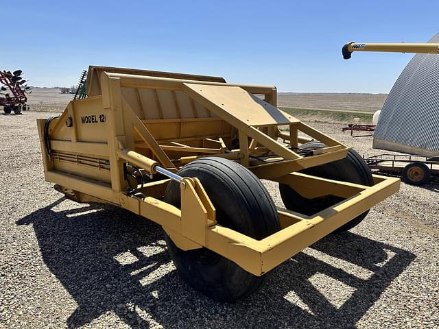 Image of Holcomb 1200 equipment image 3
