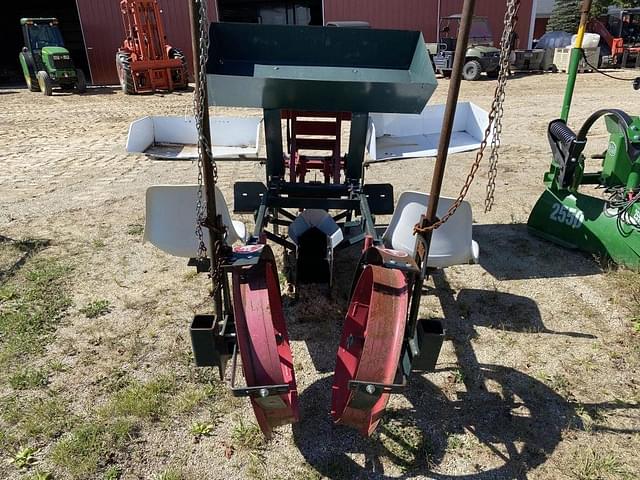 Image of Holland Transplanter equipment image 4