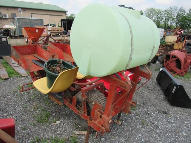 Image of Holland Transplanter equipment image 1