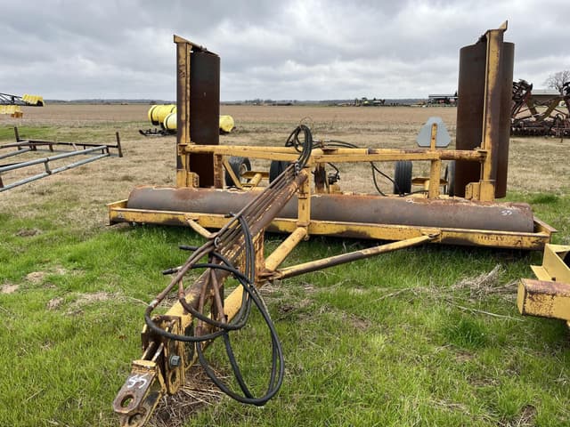 Image of Holly Undetermined equipment image 1