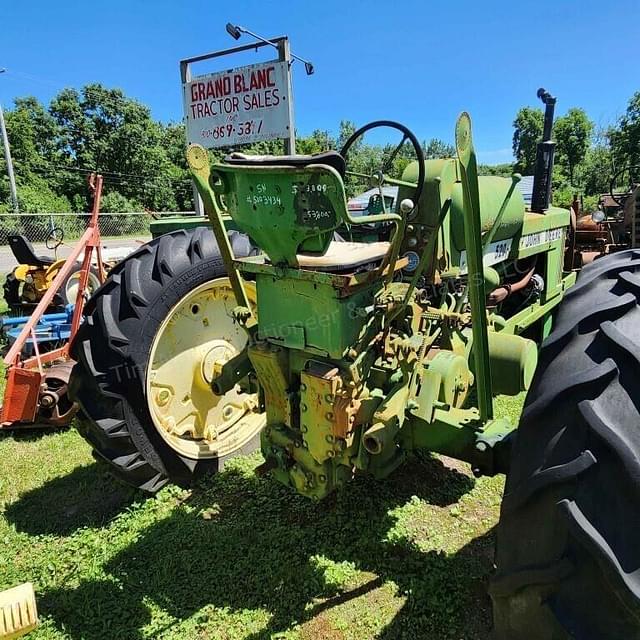Image of John Deere 520 equipment image 2