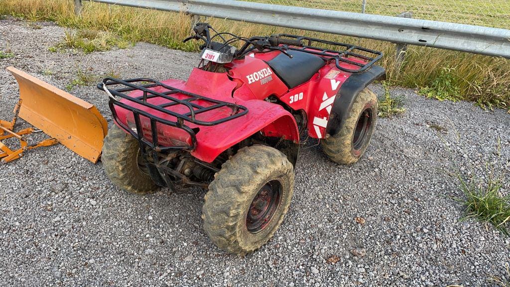 Main image Honda 300