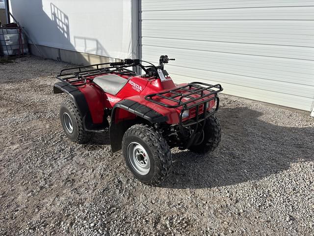 Image of Honda Fourtrax 300 equipment image 2