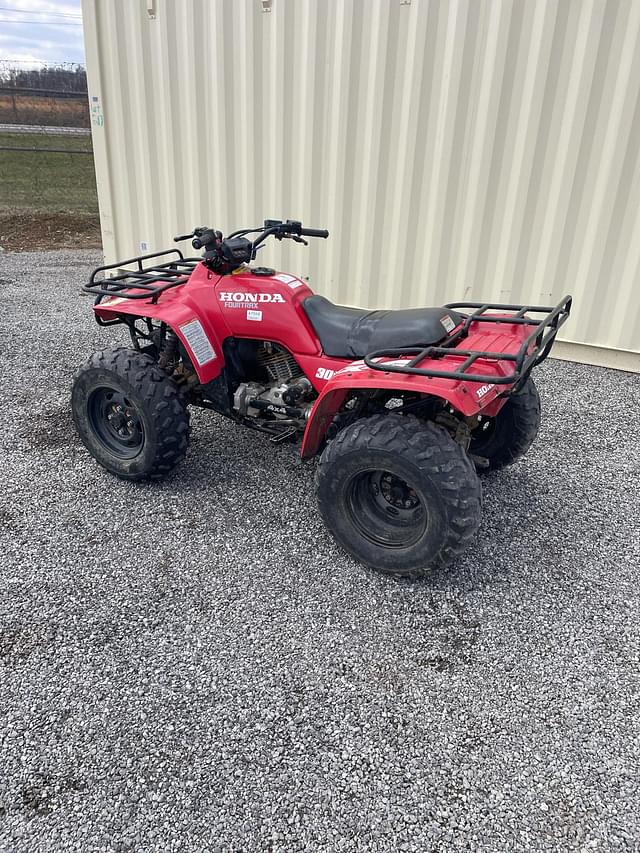 Image of Honda Fourtrax 300 equipment image 2