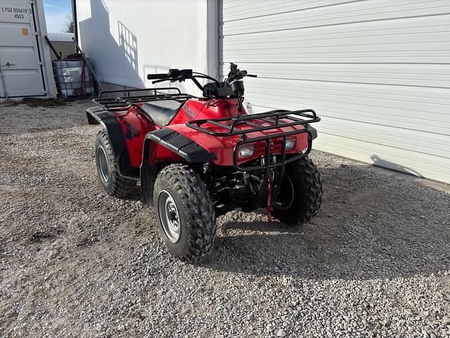 Image of Honda Fourtrax 300 equipment image 2