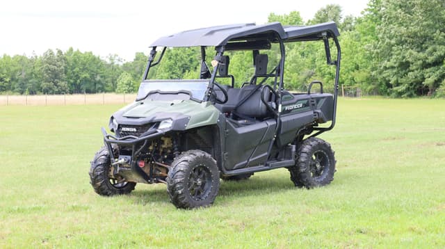 Image of Honda Pioneer 700 equipment image 1