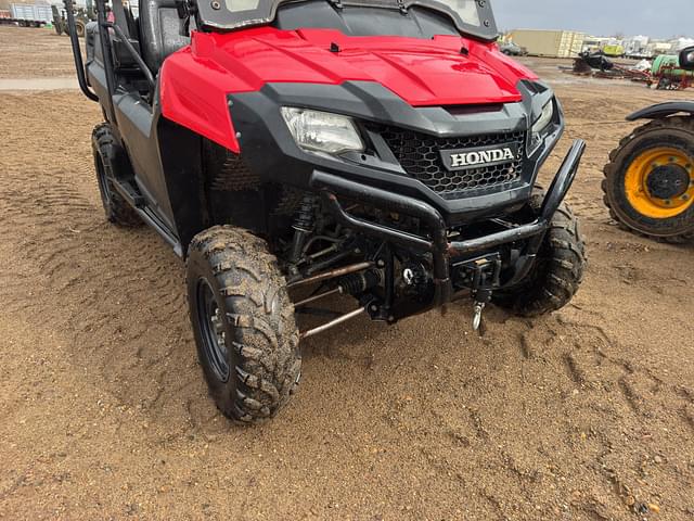 Image of Honda Pioneer 700 equipment image 2