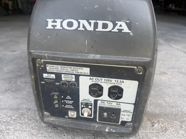 Image of Honda EU2000i equipment image 4