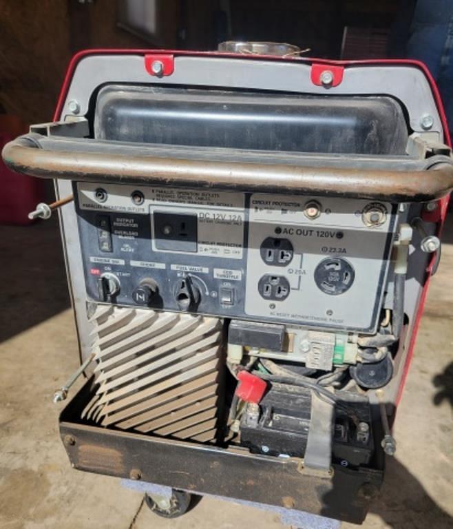 Main image Honda EU3000is 7