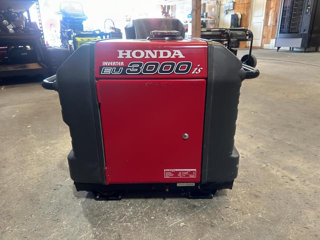 Image of Honda EU3000is equipment image 2