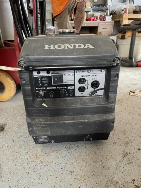 Image of Honda EU3000is equipment image 3