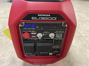 Honda EU3200i Equipment Image0