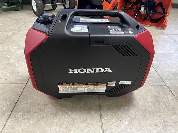 Image of Honda EU3200i equipment image 3