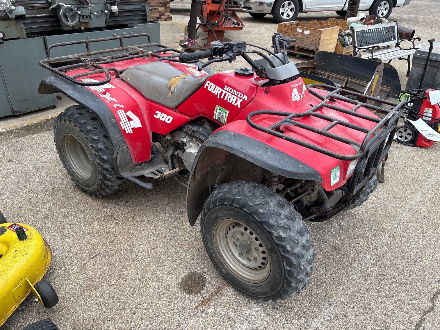 Honda Fourtrax 300 Equipment Image0